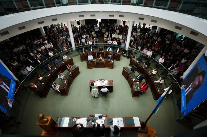 Nardini inició el año legislativo municipal con un mensaje centrado en la gestión eficiente