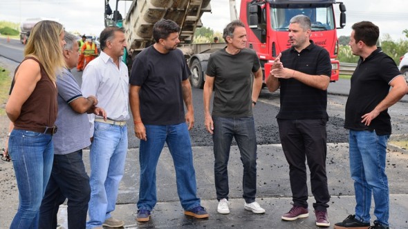 En Campana, Katopodis recorrió las obras de la Ruta Provincial 6