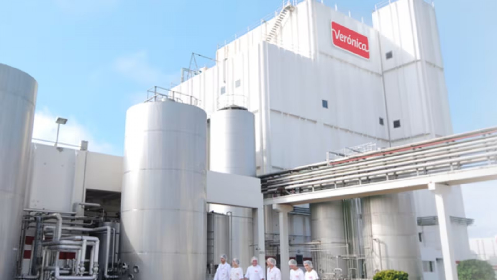 Crisis en aumento: Lácteos Verónica reduce jornada laboral, adeuda sueldos y enfrenta denuncia del gremio