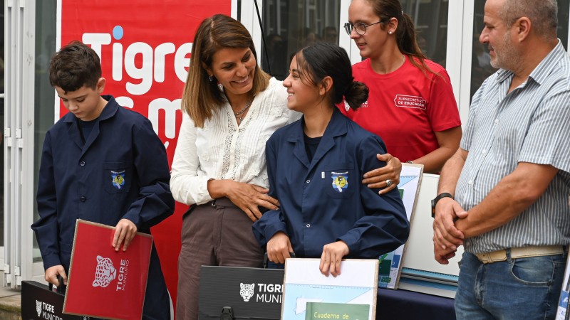 El Municipio de Tigre entregó kits escolares a 130 estudiantes de la Escuela Técnica N°4 de Don Torcuato