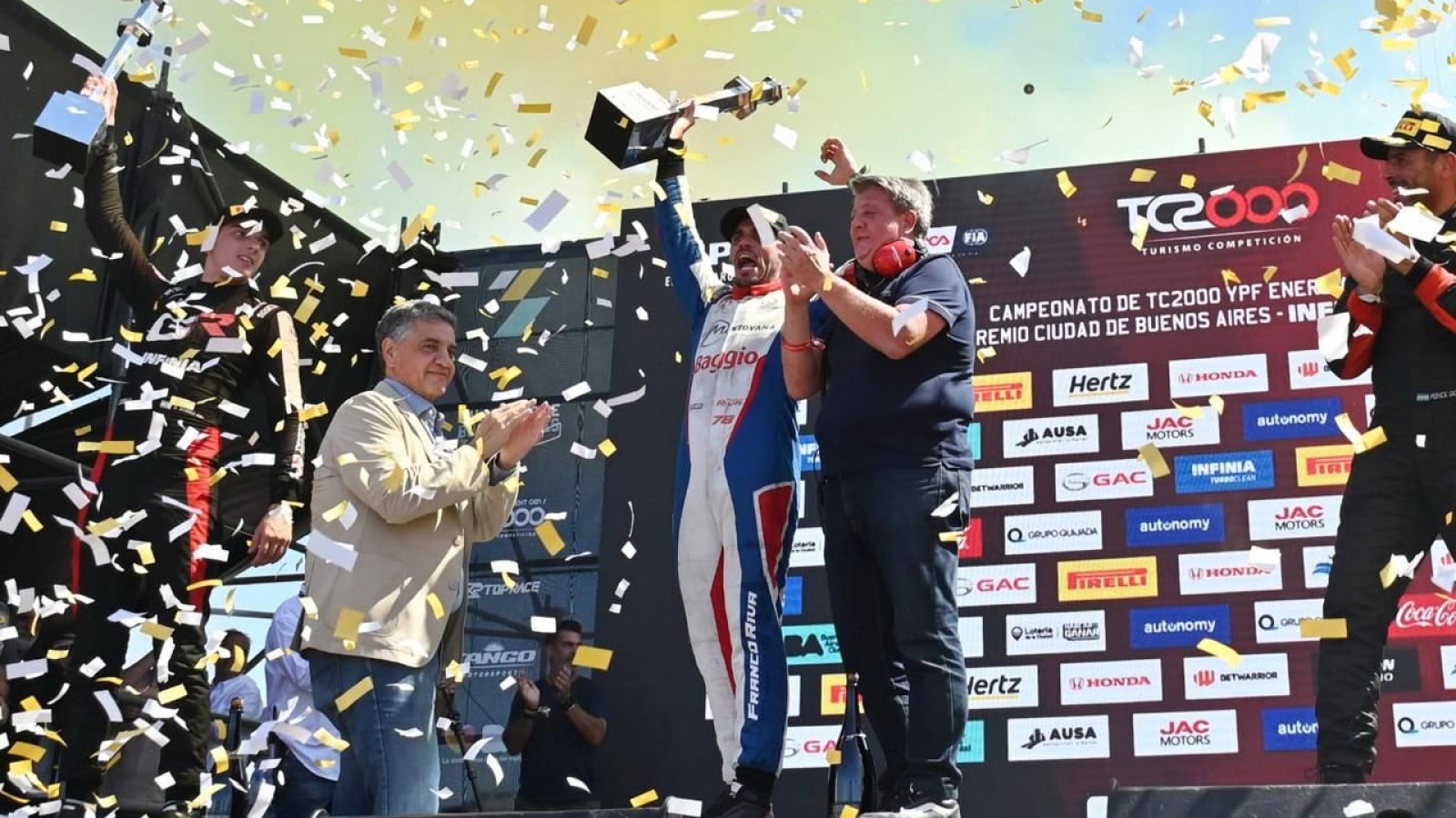 Más de 70 mil personas vivieron la fiesta del circuito callejero de TC2000: Franco Riva ganó en el sur de la Ciudad