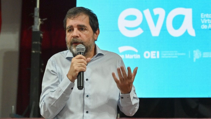 San Martín lanzó el programa "Entornos Virtuales de Aprendizaje" para potenciar las competencias digitales en escuelas secundarias