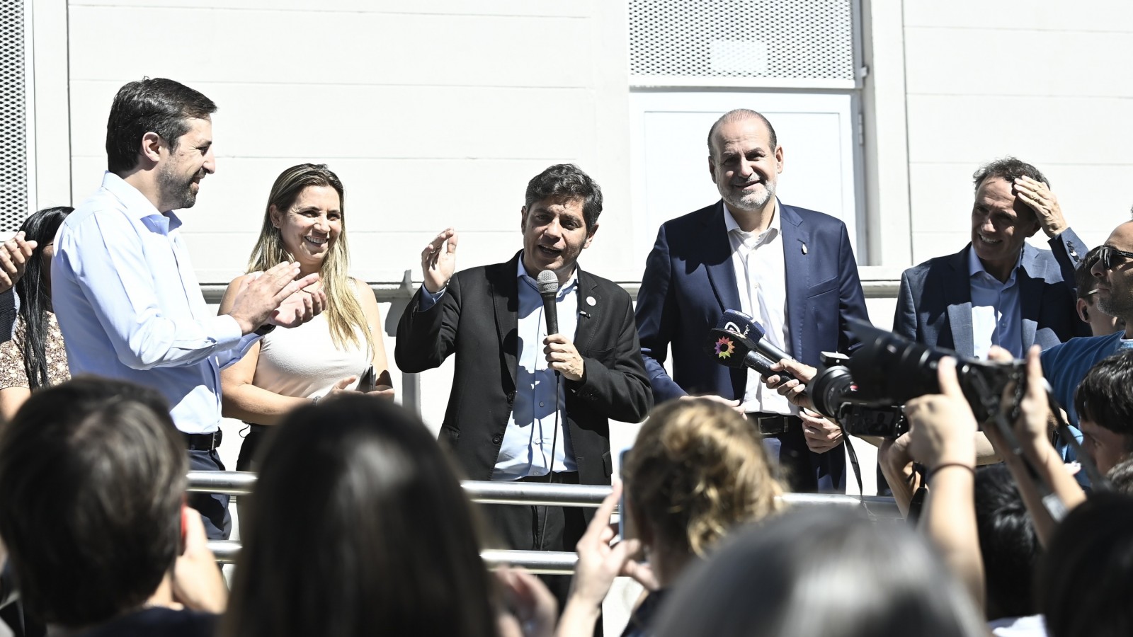 Kicillof entregó 101 viviendas a familias de Bahía Blanca