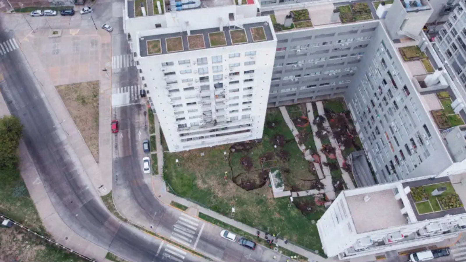 Derrumbe del edificio de Constructora Sudamericana en Parque Patricios: cronología de la asistencia y el acompañamiento a los vecinos por parte del GCB