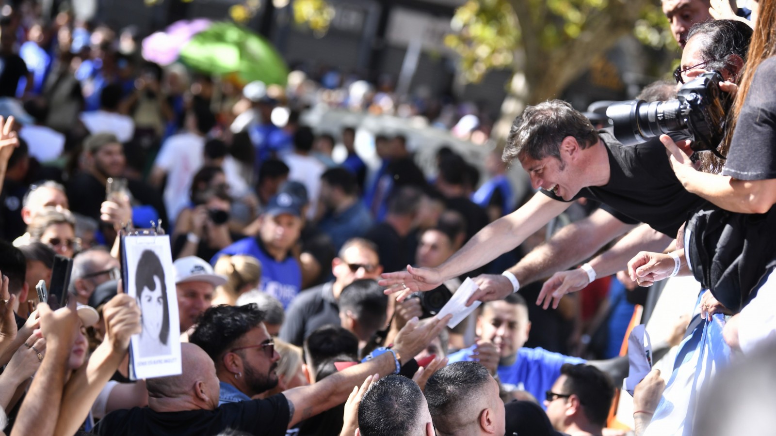 Kicillof participó de la marcha por el Día Nacional de la Memoria por la Verdad y la Justicia