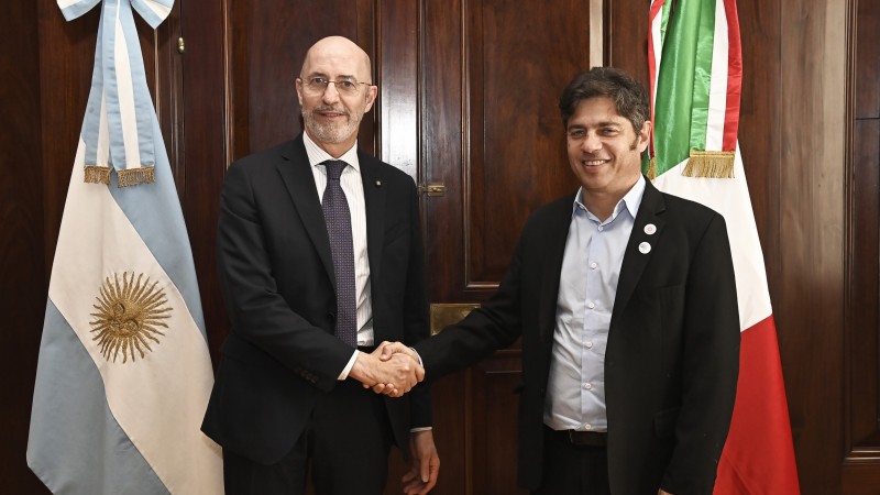 Kicillof se reunió con el embajador de Italia para fortalecer la cooperación y el desarrollo en Buenos Aires