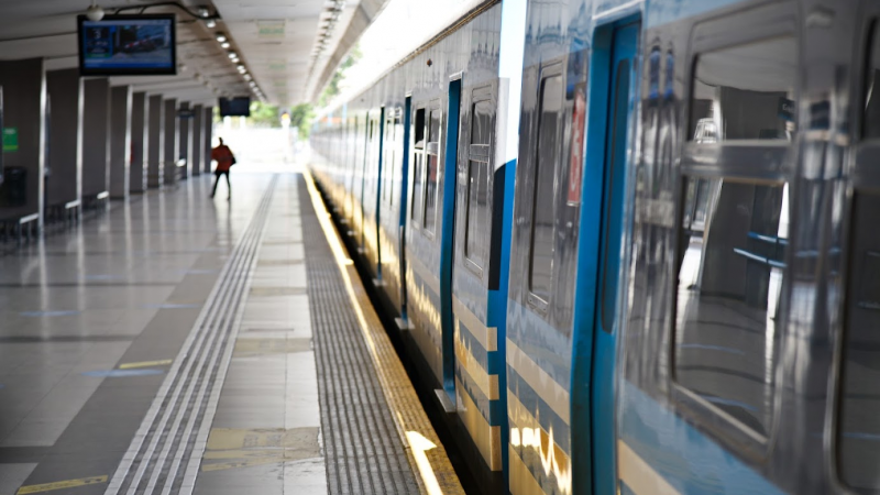 Tren Sarmiento: servicio limitado entre Once y Merlo este fin de semana por obras de señalamiento