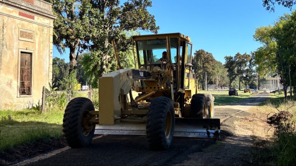 Se ejecutan tareas de Mejoramiento Vial en el barrio Elli de Luján