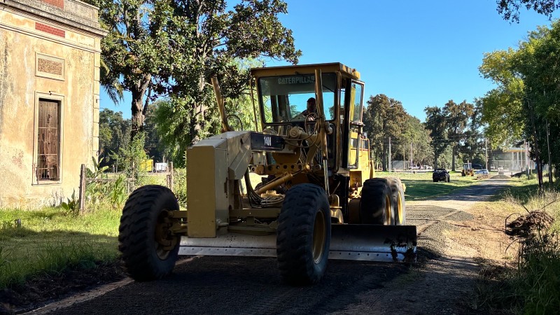 Se ejecutan tareas de Mejoramiento Vial en el barrio Elli de Luján