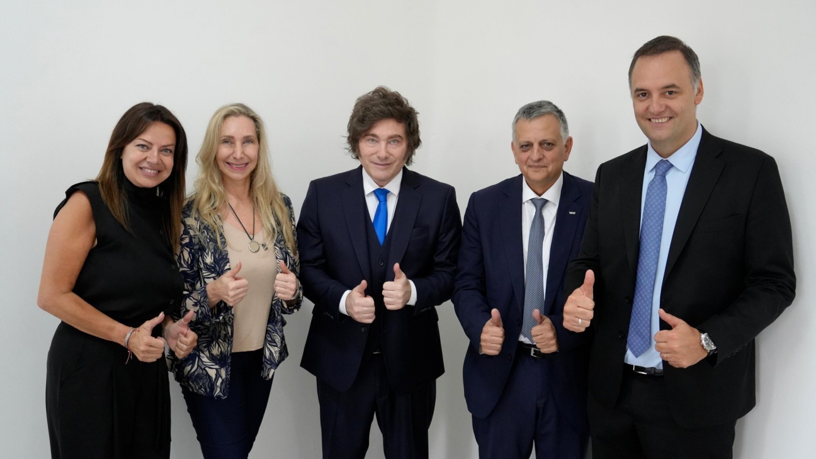 Milei celebró el fallo por YPF y apuntó contra Kicillof y Cristina Kirchner