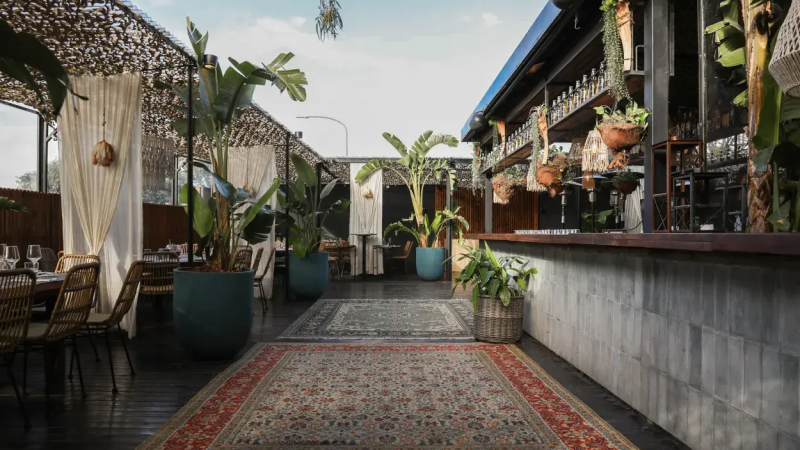 Frente al Río de la Plata: Enero Restaurant, el spot de moda en Costanera Norte con gastronomía, cócteles y DJ sets