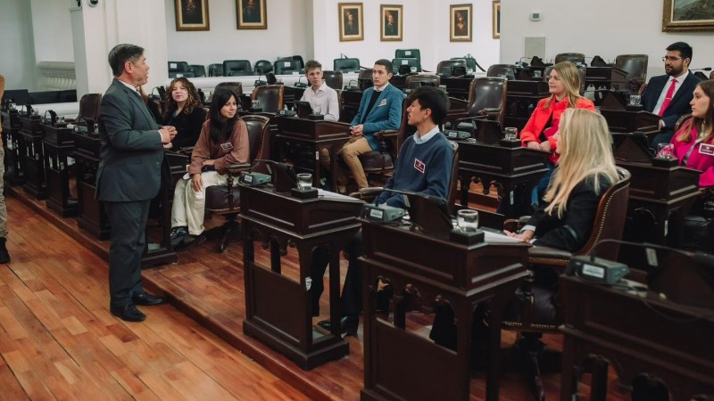 La Municipalidad brinda un taller gratuito para jóvenes sobre diplomacia y cambio climático