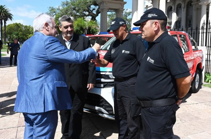Tigre aumenta su seguridad: Julio Zamora encabezó la entrega de 25 móviles para el COT