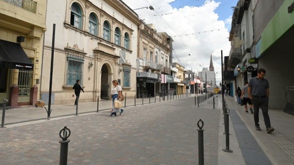 Avanza la puesta en valor de la calle San Martín en el distrito histórico de Luján