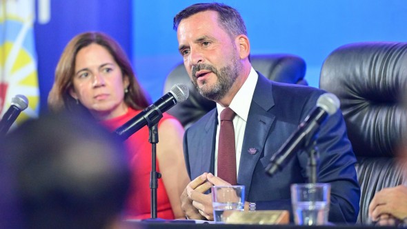 Sujarchuk presentó los primeros ocho proyectos de transformación local ante el Concejo Deliberante