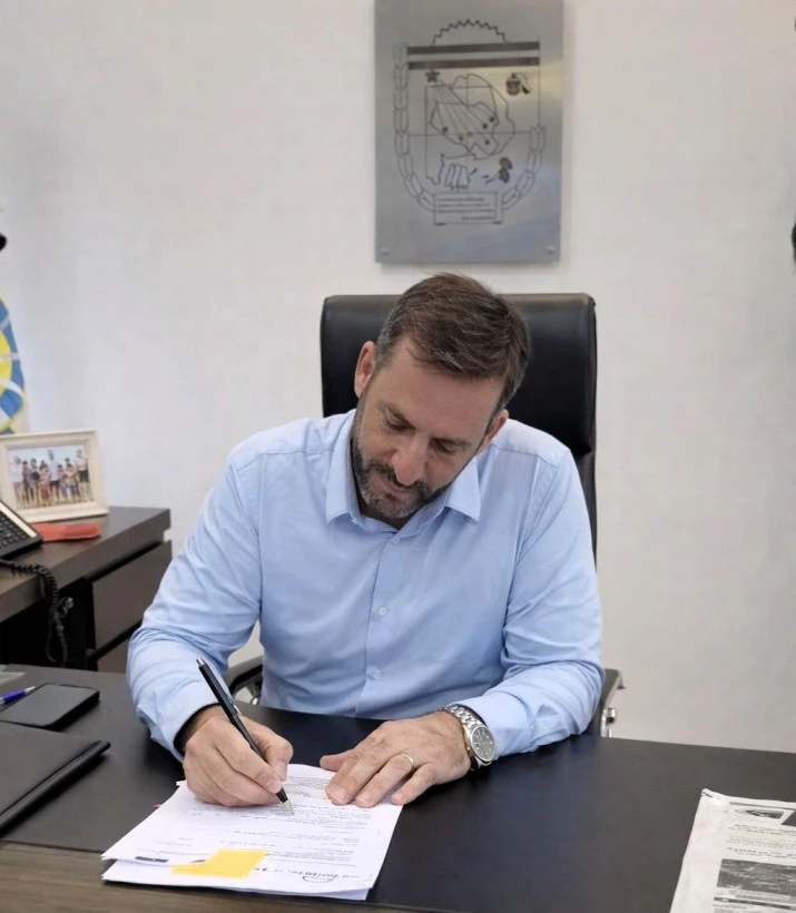 Sujarchuk presentó los primeros ocho proyectos de transformación local ante el Concejo Deliberante