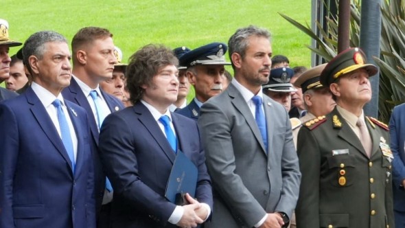 Jorge Macri homenajeó a los veteranos y caídos en la Guerra de Malvinas