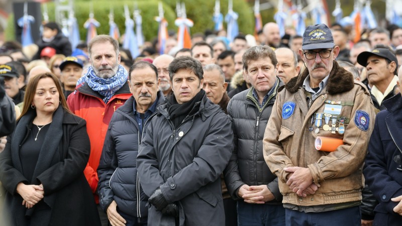Kicillof participó del acto por el Día de los veteranos y los caídos en Malvinas en Ushuaia
