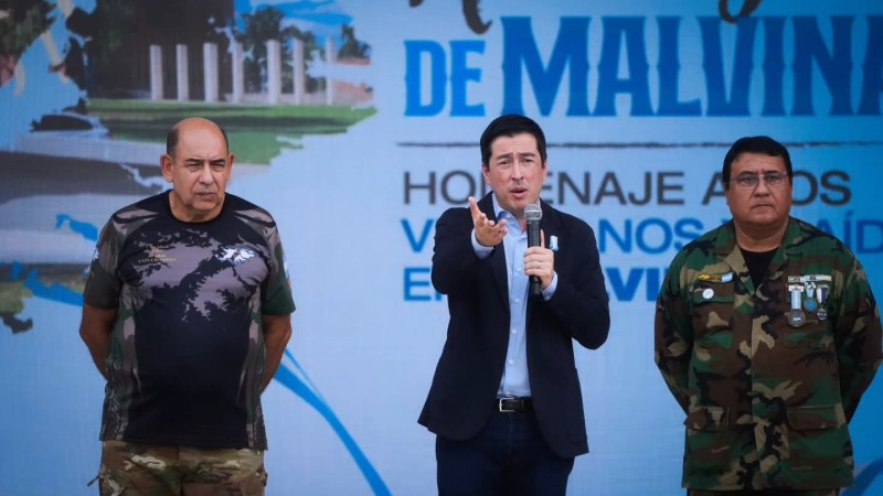 Malvinas Argentinas homenajeó a veteranos y caídos a 44 años del inicio de la Guerra