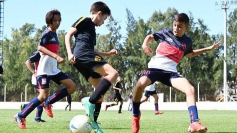 Agenda deportiva en Luján: fútbol, infantiles, femenino y AFA este fin de semana