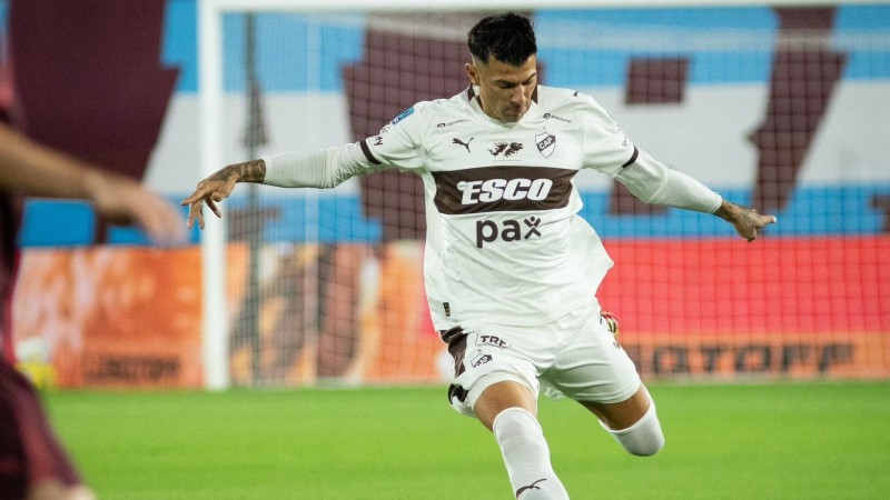 Platense sumó en Lanús y se mantiene en zona de playoffs del Torneo Apertura