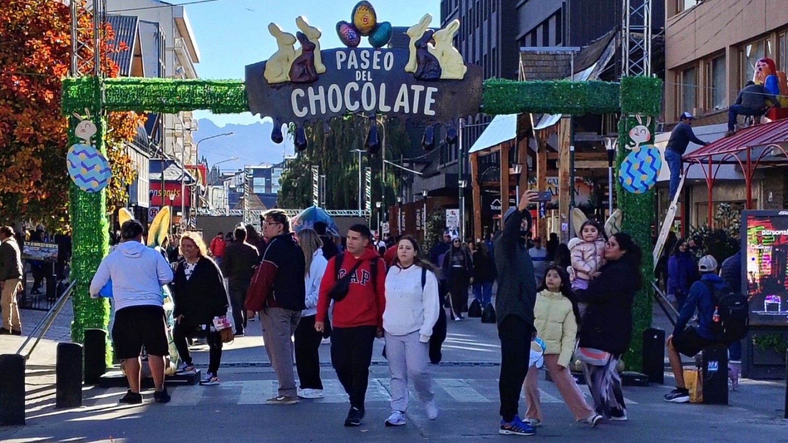 Semana Santa 2026: viajaron más de 2,8 millones de turistas pero cayó fuerte el gasto