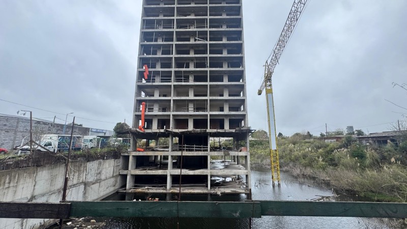 Escobar impulsa la demolición del predio Floreal del Sol por riesgo estructural y causa judicial