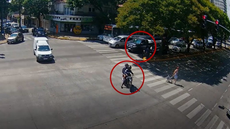 Una banda de motochorros armada y sin patente fue capturada in fraganti en Vicente López