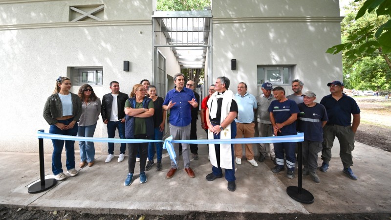 Leonardo Boto inauguró nuevos baños públicos en Carlos Keen para fortalecer el turismo en Luján