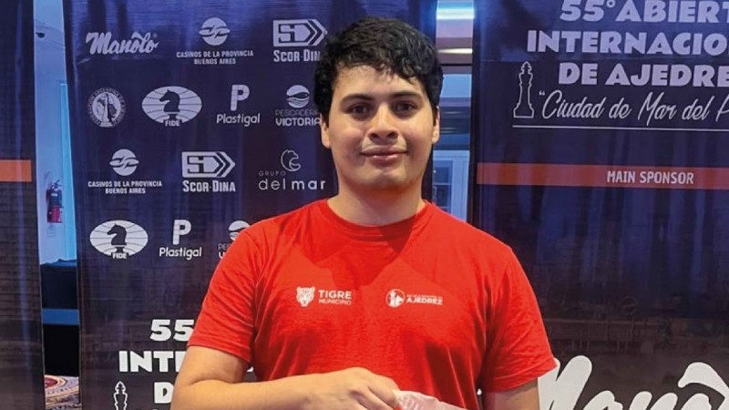 El profesor de la Escuela Municipal de Ajedrez, Luca Silva, obtuvo el primer puesto en el Abierto Internacional de Ciudad de Mar del Plata