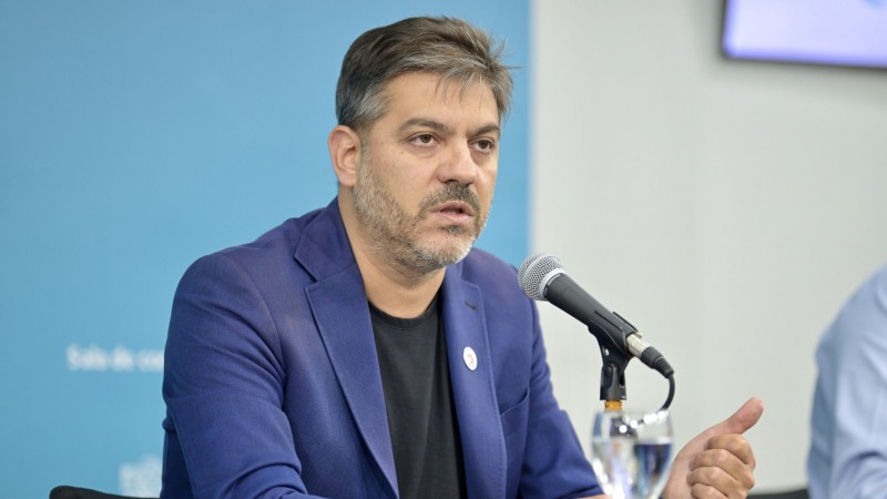 Bianco: "El Gobierno nacional se borra y las consecuencias las paga la sociedad"