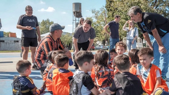 Pablo Descalzo encabezó el lanzamiento de la Liga Deportiva de Ituzaingó