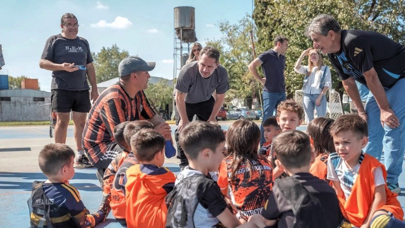 Pablo Descalzo encabezó el lanzamiento de la Liga Deportiva de Ituzaingó