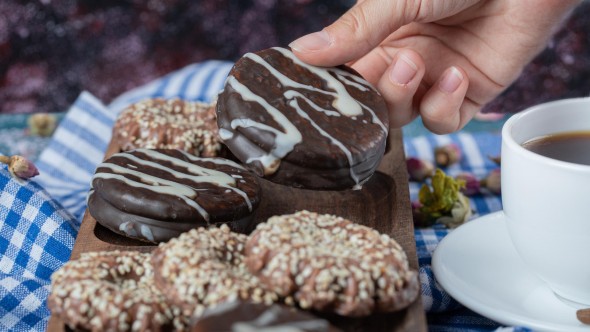 Este viernes abre el salón del alfajor, con entrada gratis y un "ejemplar" de 1000 porciones