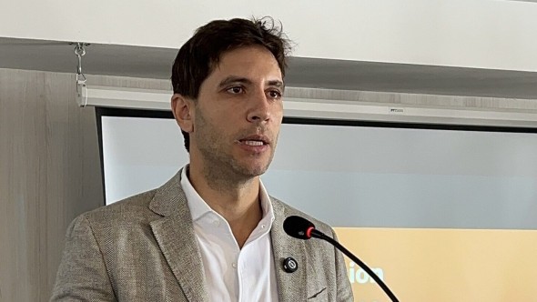 Santiago Passaglia estuvo presente en la inauguración de los nuevos laboratorios de la UTN
