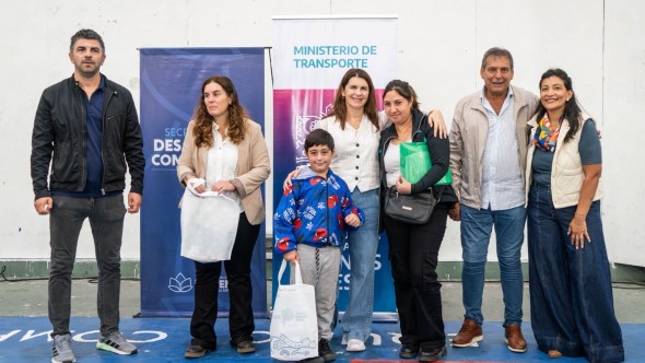 Moreno entregó más de 700 Pases Libres Multimodales para personas con discapacidad