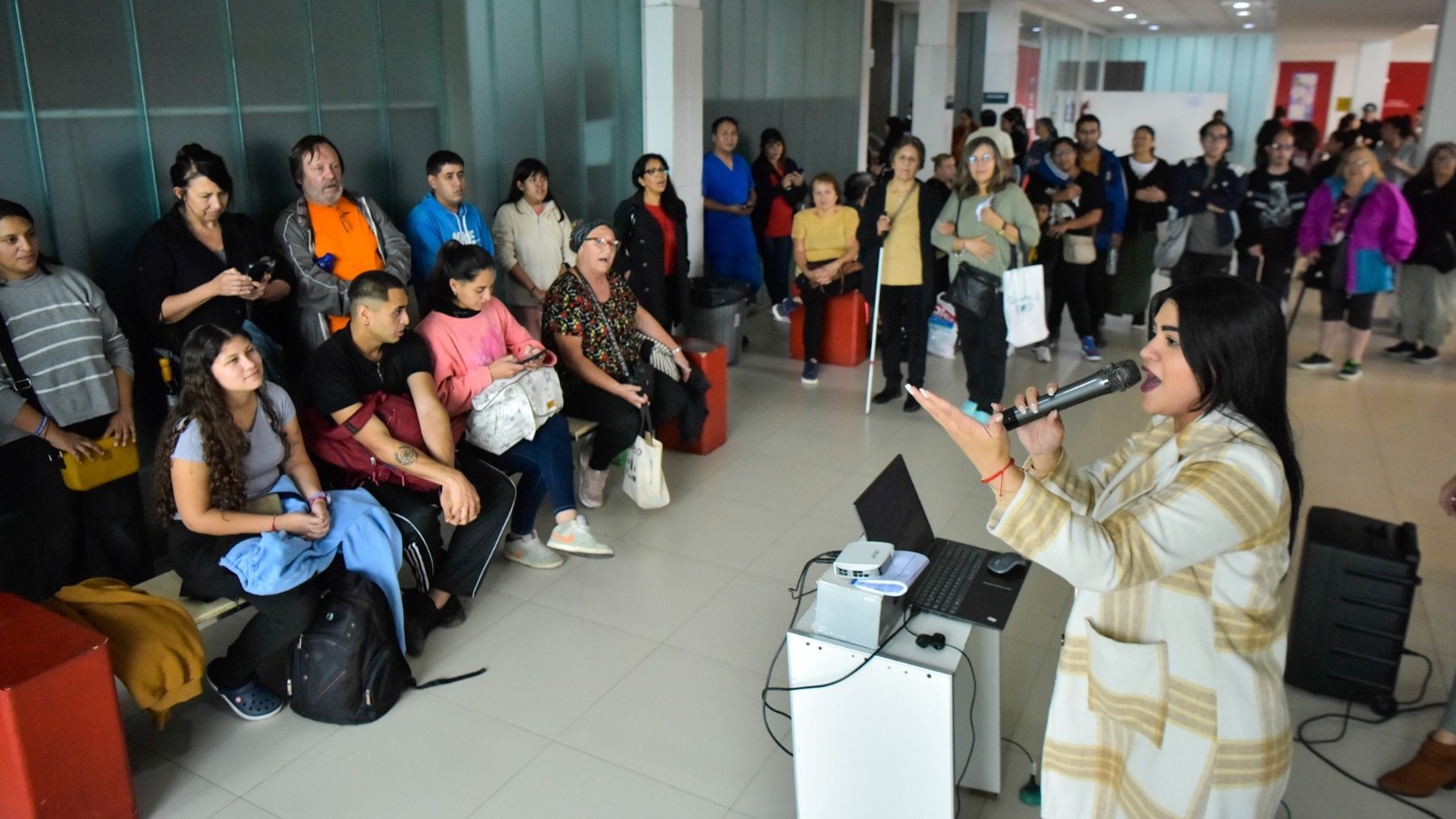 Día Mundial de la Voz: especialistas destacan la importancia de la prevención y el cuidado diario