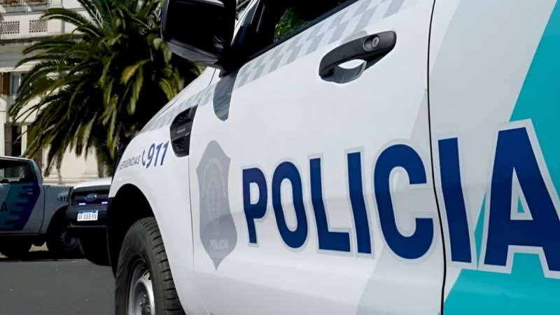 Adolescente apuñaló a un compañero en la puerta de una escuela en San Martín: el joven está fuera de peligro