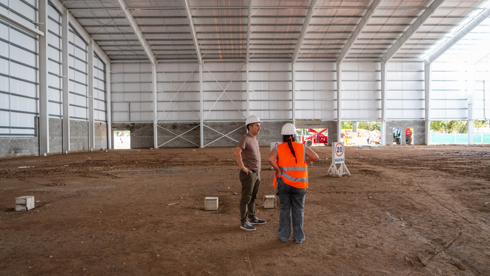 Abella: "Cada vez falta menos para cumplir el sueño de disfrutar del Microestadio Municipal"