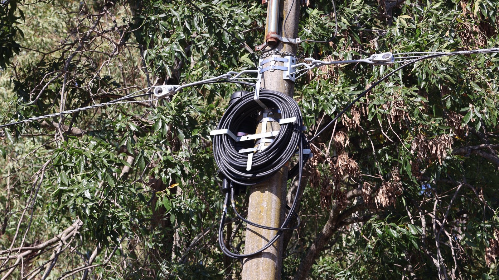 Baradero finalizó la obra de fibra óptica en Santa Coloma y mejora la conectividad para más de 60 familias