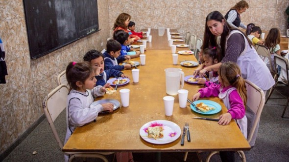 Pese al ajuste, la Provincia aumenta 30% SAE, 25% programas y duplica asistencia