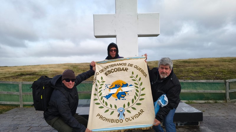 El relato de un veterano escobarense que regresó a Malvinas: "Sentí que estaba en mi país, en mi tierra"
