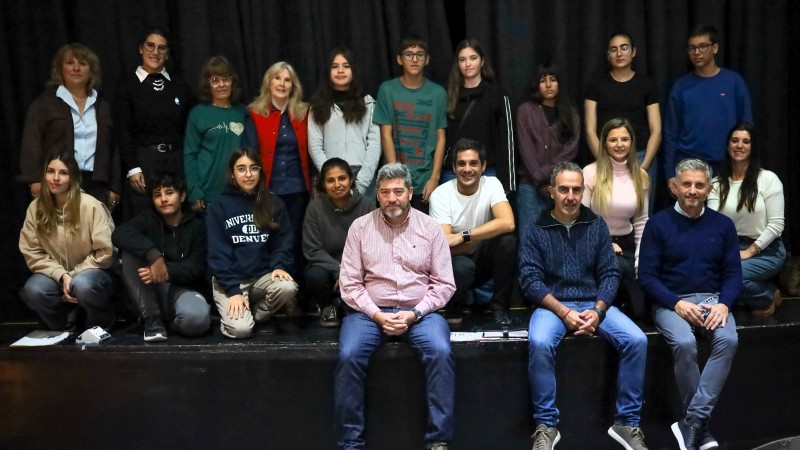 Pergamino entregó más de 100 becas estudiantiles y refuerza su apuesta por la educación