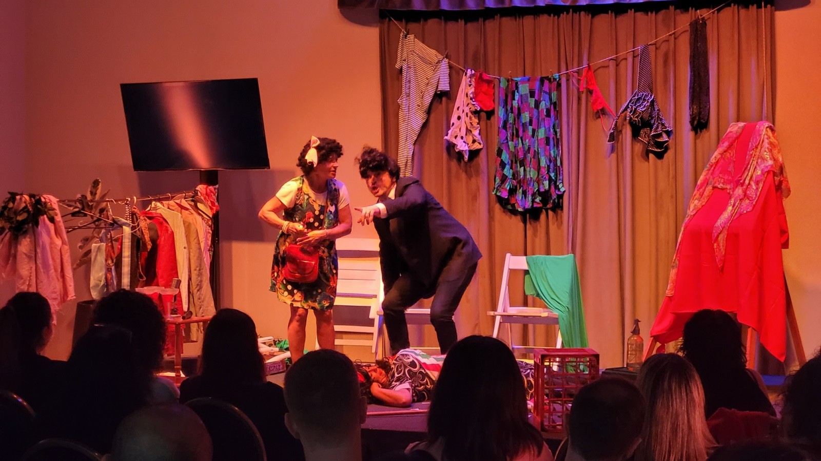 A pura diversión, la comunidad disfrutó de teatro independiente en el Honorable Concejo Deliberante del Municipio de Tigre