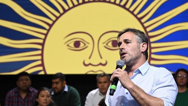 Federico Achával: "Tenemos que construir un proyecto de país federal, productivo y nacional"