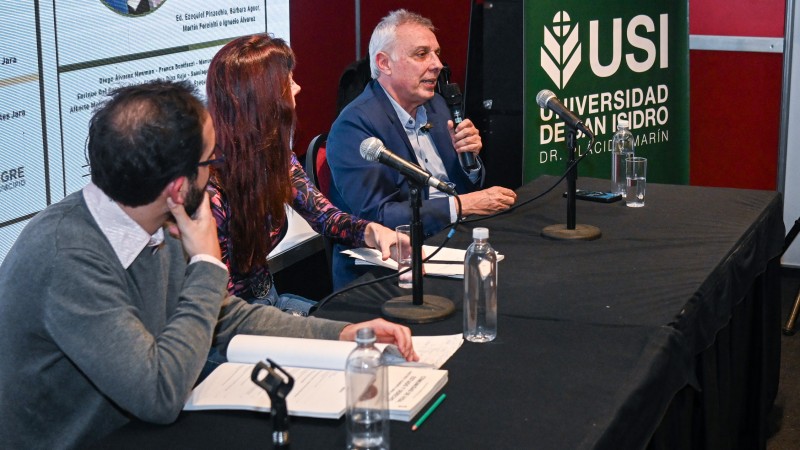 Julio Zamora acompañó a la Universidad de San Isidro en la presentación del libro "Estado, Derecho y Políticas Públicas"