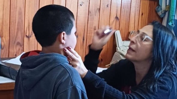 "Salud va a la Escuela": el Municipio acerca controles médicos a estudiantes de nivel primario