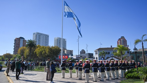 A 213 años de la creación del Himno Nacional, se realizó un emotivo acto para la comunidad en Tigre centro