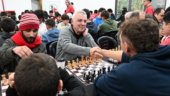 Ajedrez: decenas de competidores disfrutaron de la fecha inicial del Apertura 2026