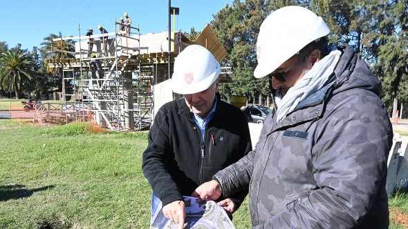 Julio Zamora monitoreó el avance del nuevo puente sobre Camino Bancalari-Benavídez que mejorará la circulación vehicular